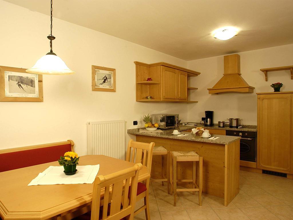 Apartments Mirabell Ливиналлонго-дель-Коль-ди-Лана Экстерьер фото